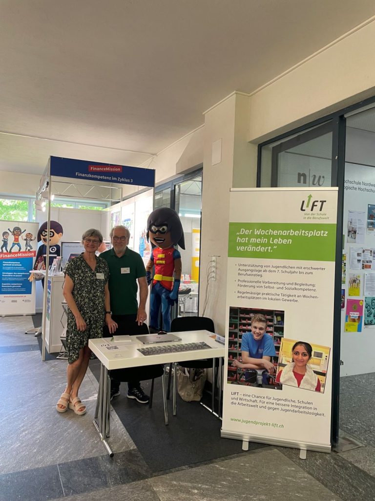 Messestand Basic an der magisra Bildungsmesse